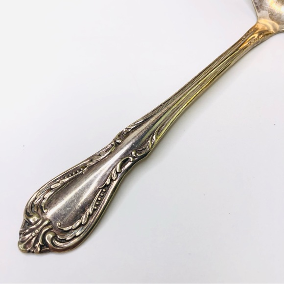 Vintage Oneida Flatware Rogers Silver Overlaid Ornate Soup Spoon 7" L x 1 3/4" W - Picture 2 of 6